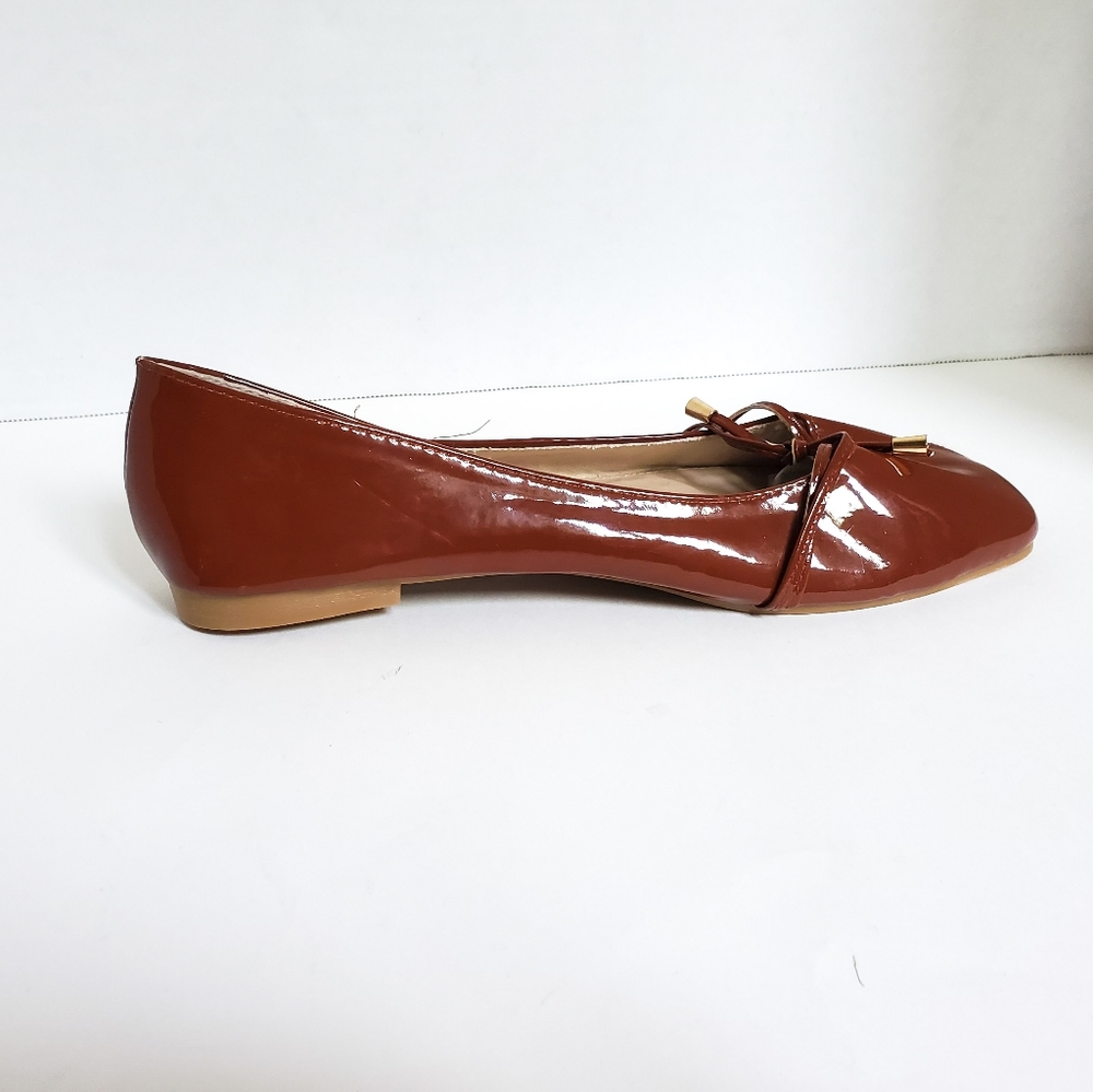 Patent Leather Bow Ballet Flat in Brown